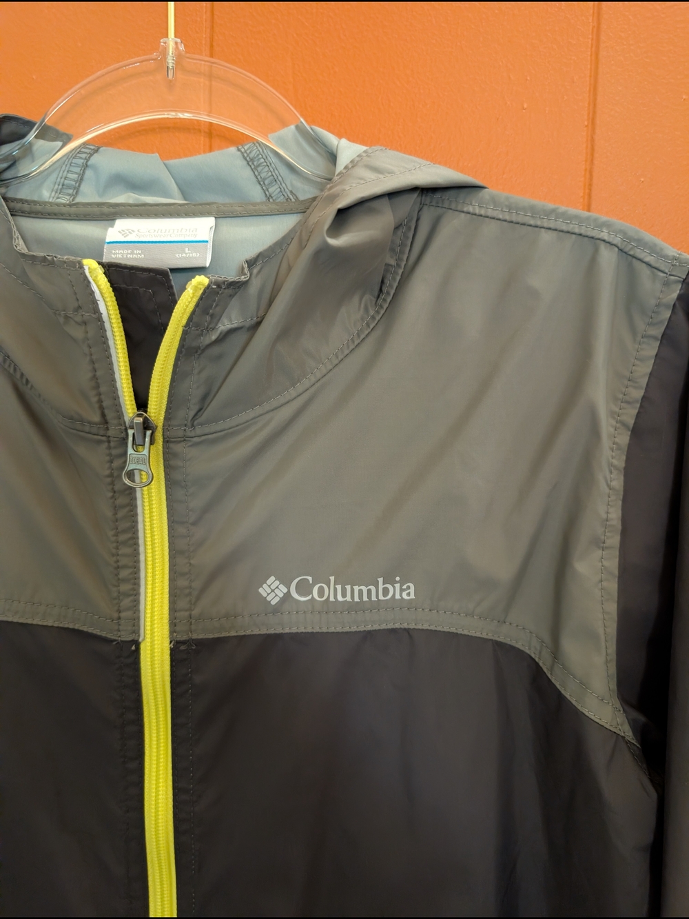 Columbia Sportswear Men’s Large Hooded Windbreaker Jacket Gray Black Lightweight
